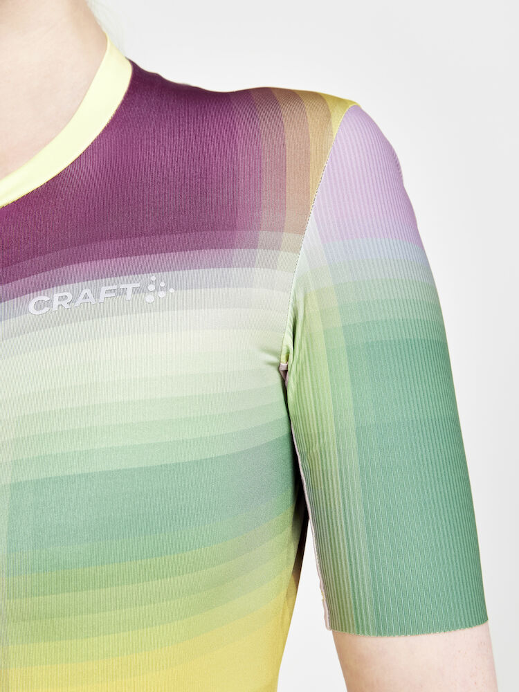 Textiltransfer, DTF-Transfer, magic-prints-textilveredelung-Arbeitskleidung Firmenkleidung Workwear sportbekleidung-t-shirt-hoodies-bedrucken sublimation-dtf-druck-sublimation-kleidungsedign-illustrationen-bedrucken individell gestalten