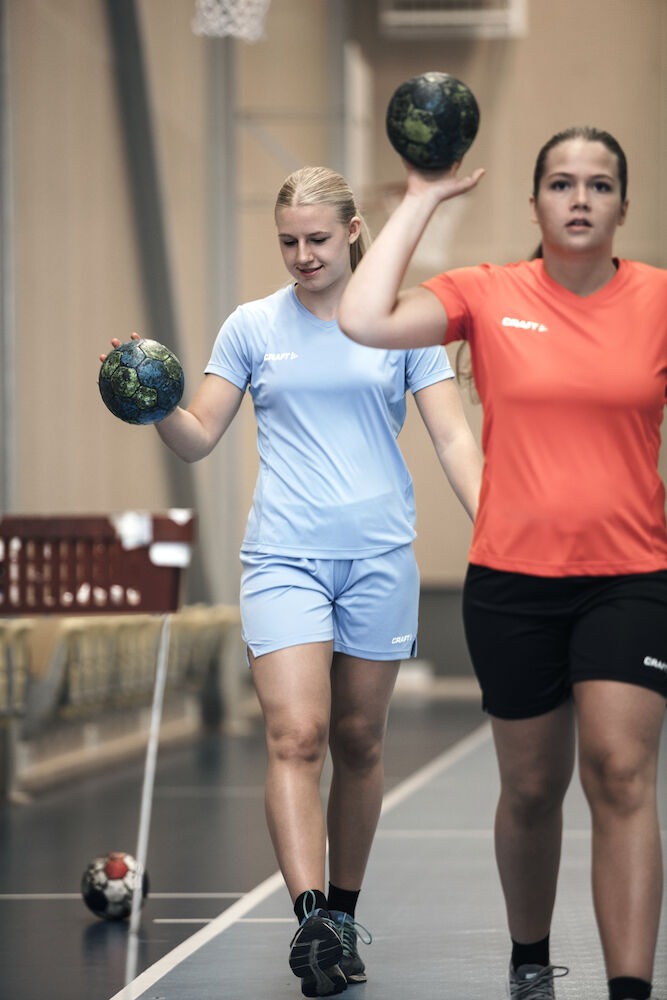 Textiltransfer, DTF-Transfer, magic-prints-textilveredelung-Arbeitskleidung Firmenkleidung Workwear sportbekleidung-t-shirt-hoodies-bedrucken sublimation-dtf-druck-sublimation-kleidungsedign-illustrationen-bedrucken individell gestalten